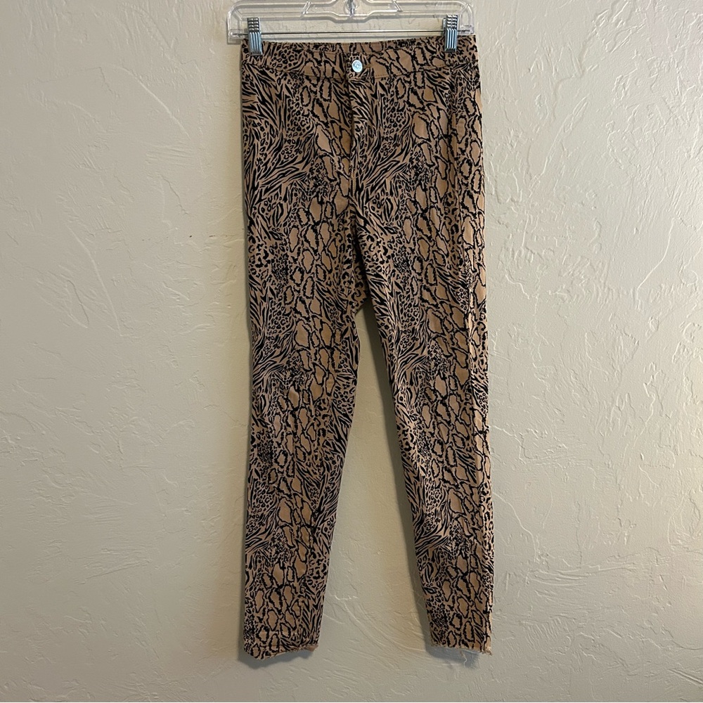 Womens' Divided H&M Leapord Print Jeans Raw Hem Skinny Denim Size 4